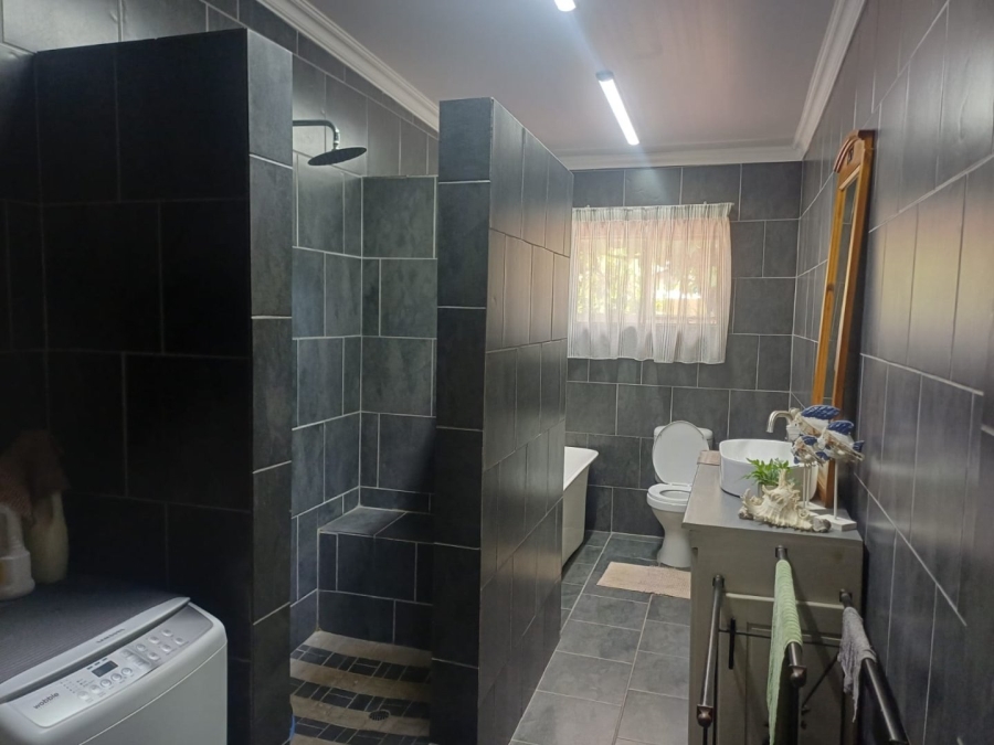 8 Bedroom Property for Sale in Vaalpark Free State